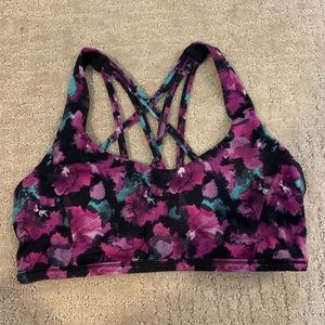 Lululemon Free to Be Bra, size 8